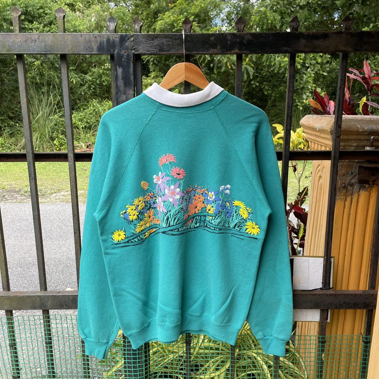 Hanes 🔥Vintage 90s Hanes Lifestyles Pop Art Flower Sweatshirts Size US M / EU 48-50 / 2 - 2 Thumbnail