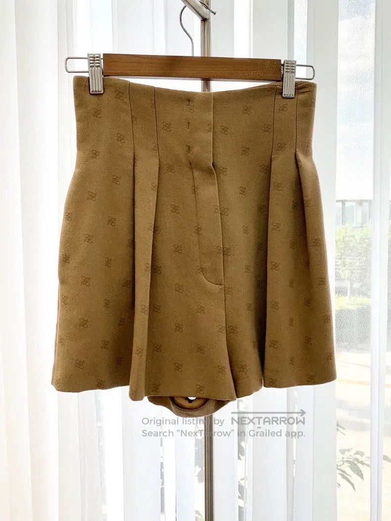 Fendi Fendi Logo Printed High-waisted Shorts Brown Size 24" / US 00 / IT 34 - 1 Thumbnail