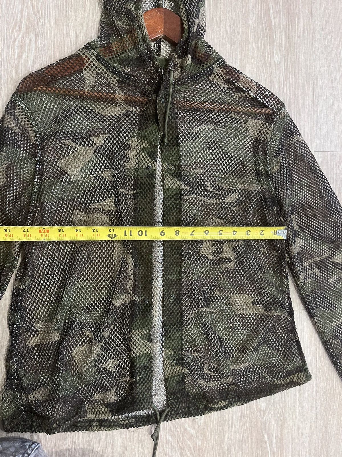 Vintage Vintage mesh camo military mosquito insect repellent Med. Size US M / EU 48-50 / 2 - 5 Thumbnail