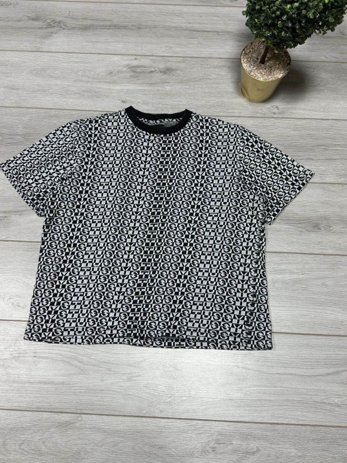 Stussy Stussy all over print monogram tee shirt spell out Size US M / EU 48-50 / 2 - 2 Thumbnail
