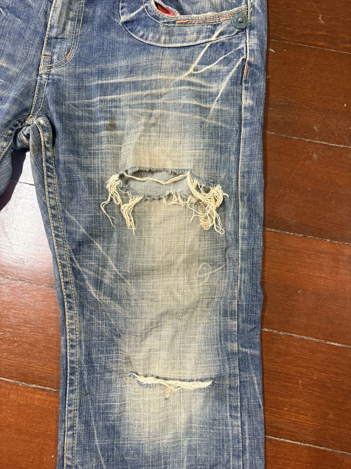 Hysteric Glamour SICK RUSTY RED PAPER VINTAGE DENIM distressed mud wash flare Size US 32 / EU 48 - 6 Thumbnail