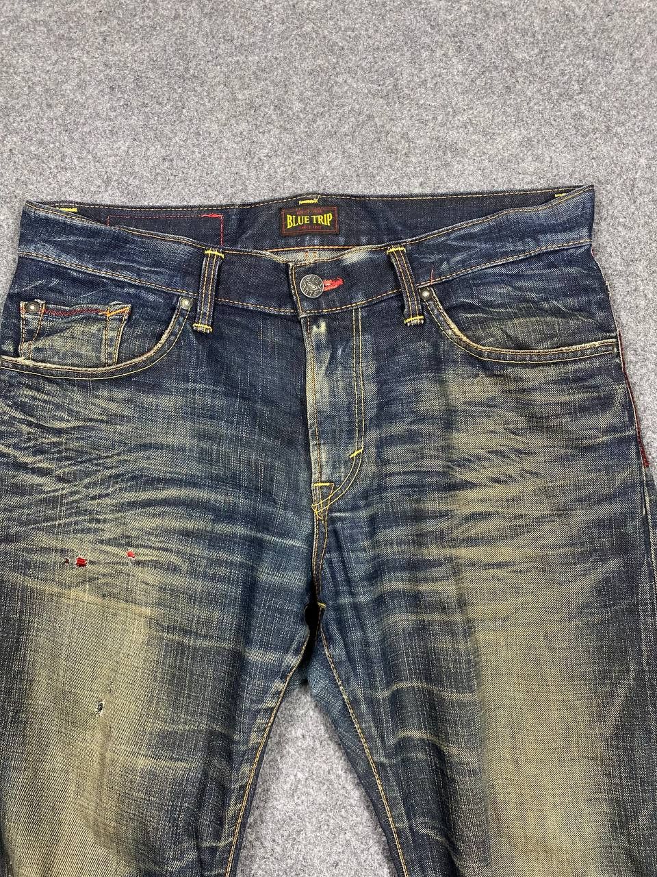 Edwin vintage edwin blue trip rusty distressed denim nice design Size US 37 - 9 Thumbnail