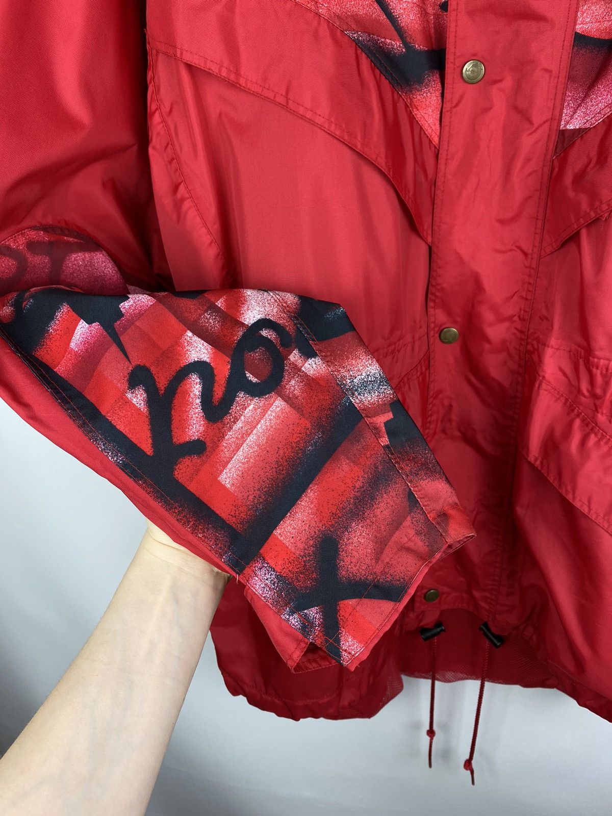 Fjallraven × Vintage Fjallraven vintage overprinted hooded windbreaker jacket Size US L / EU 52-54 / 3 - 8 Thumbnail