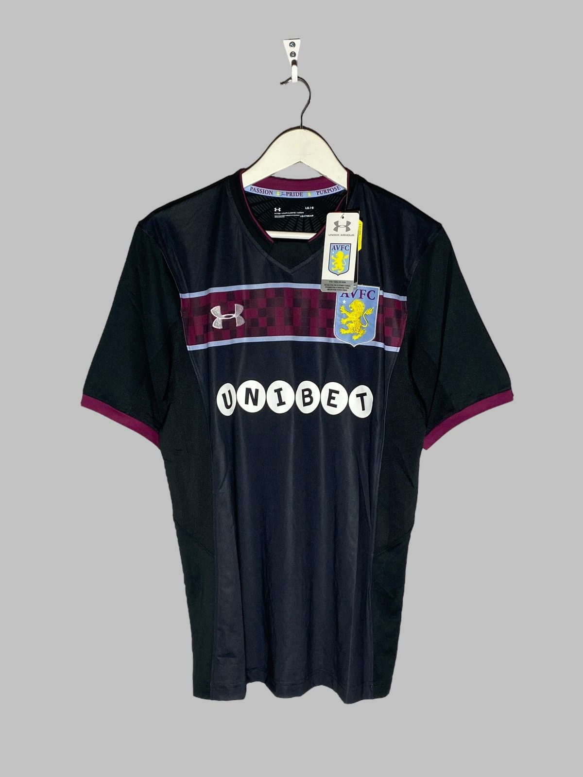 Under Armour Under Armour Aston Villa 2017/18 Away Football Shirt Size US L / EU 52-54 / 3 - 1 Thumbnail