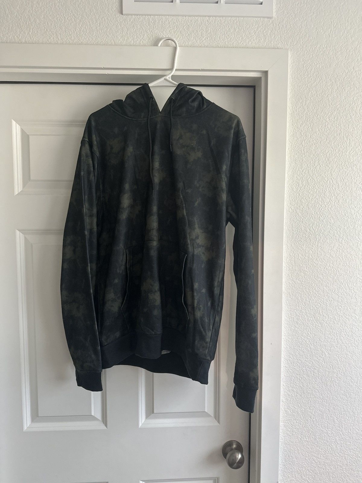 Vintage dark camo hoodie Size US XL / EU 56 / 4 - 2 Thumbnail