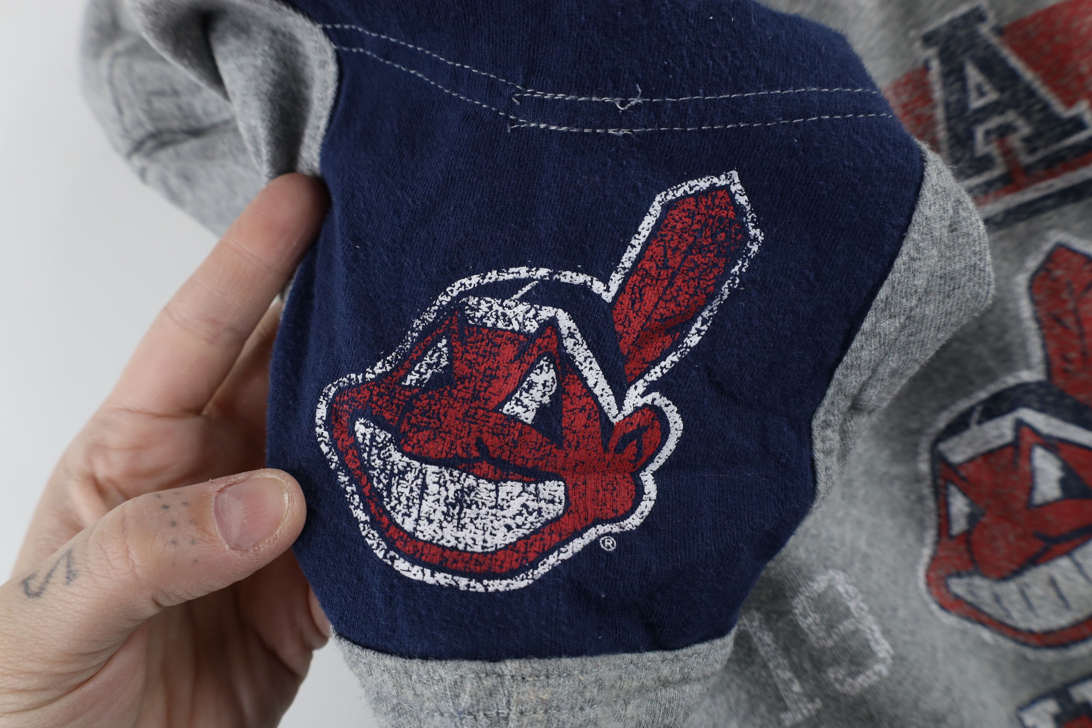 Vintage Vintage Chief Wahoo Cleveland Indians Baseball T-Shirt Size US XL / EU 56 / 4 - 6 Thumbnail