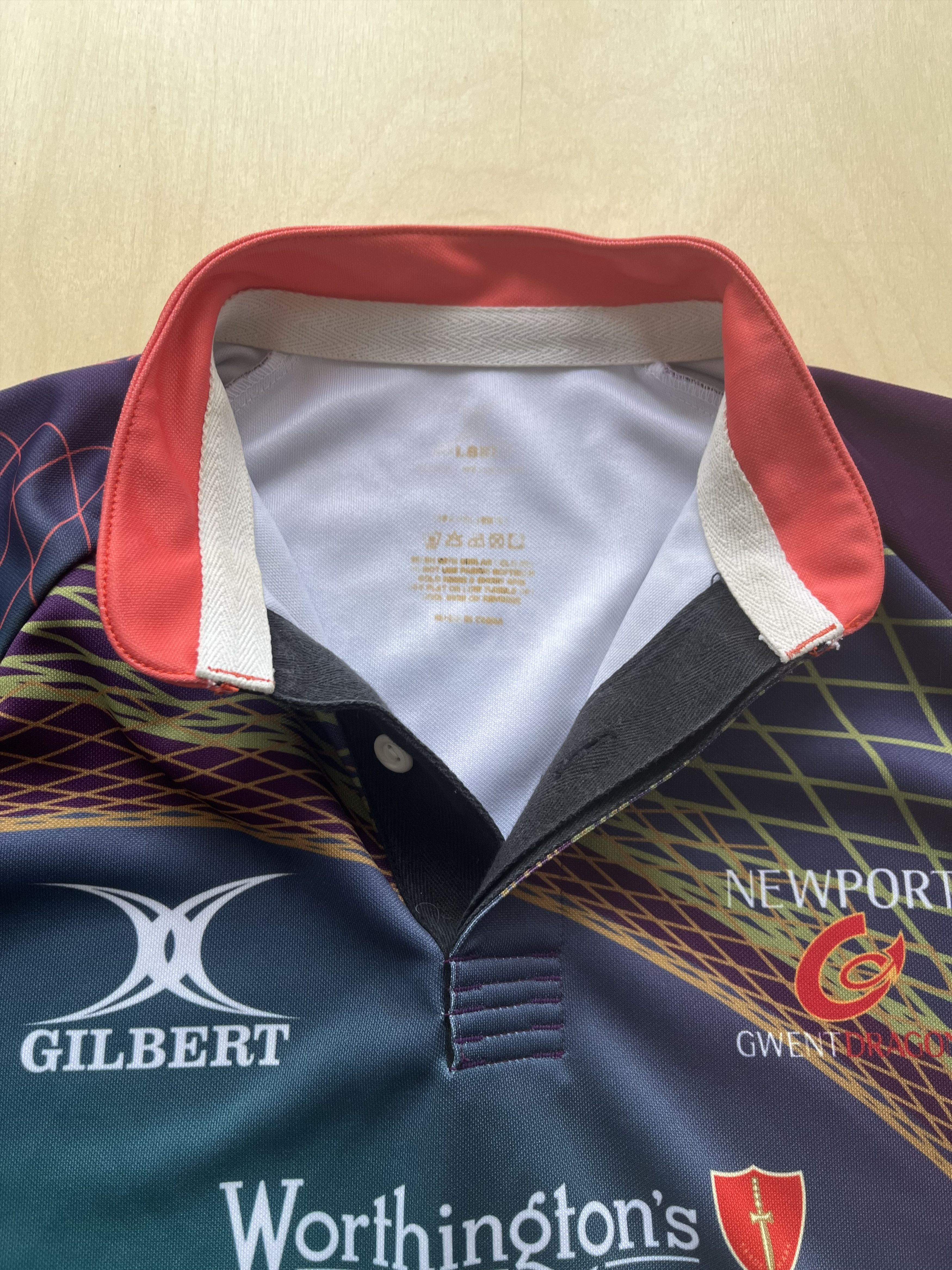 Vintage Newport gwent dragons Gilbert short sleeve rugby jersey Size US L / EU 52-54 / 3 - 5 Thumbnail