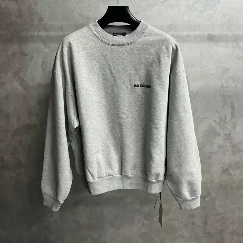 Balenciaga Balenciaga Gray Logo Print Crewneck Sweatshirt Size US S / EU 44-46 / 1 - 1 Thumbnail