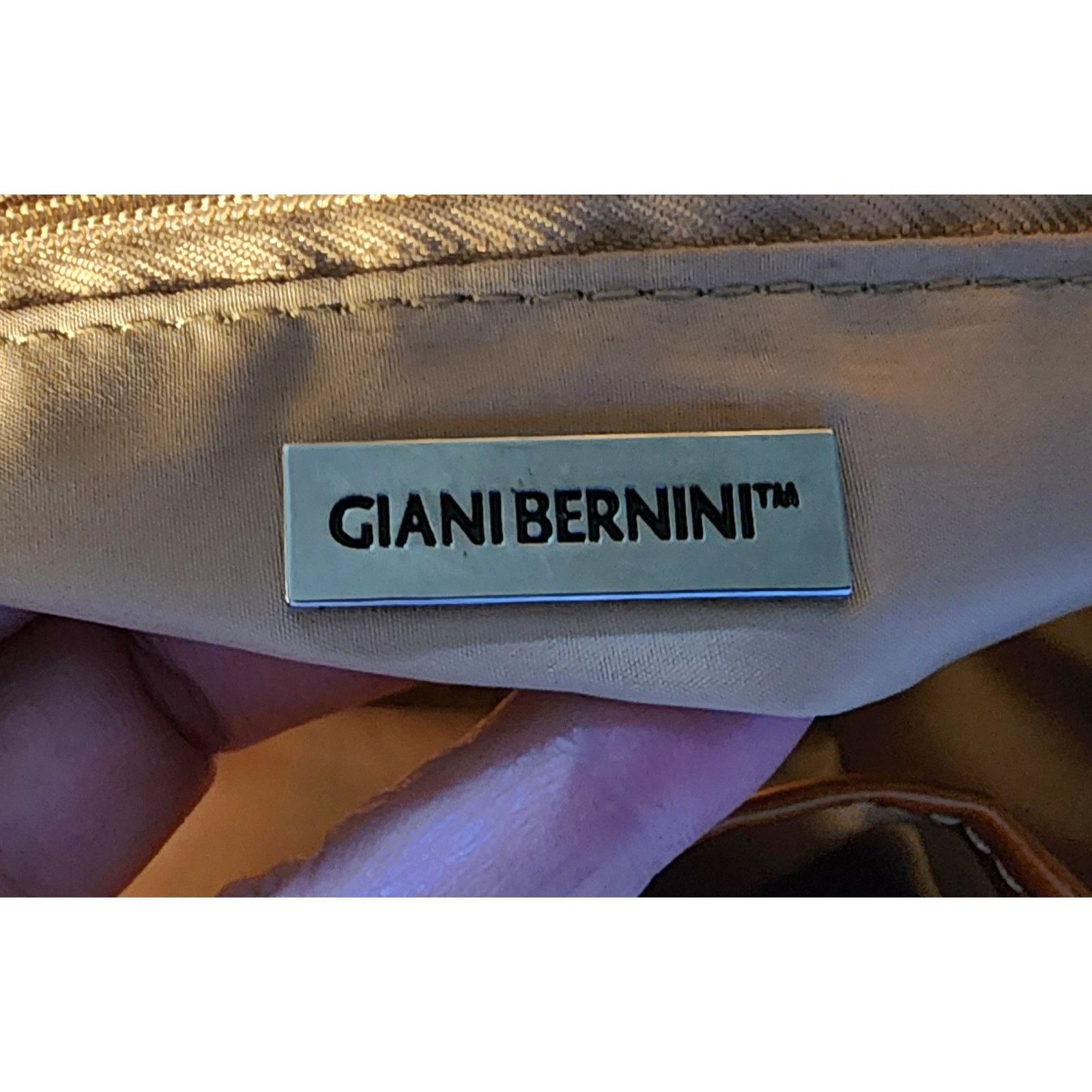 Giani Bernini Vintage Giani Bernini cream and aldo brown shoulder bag. Size ONE SIZE - 6 Thumbnail