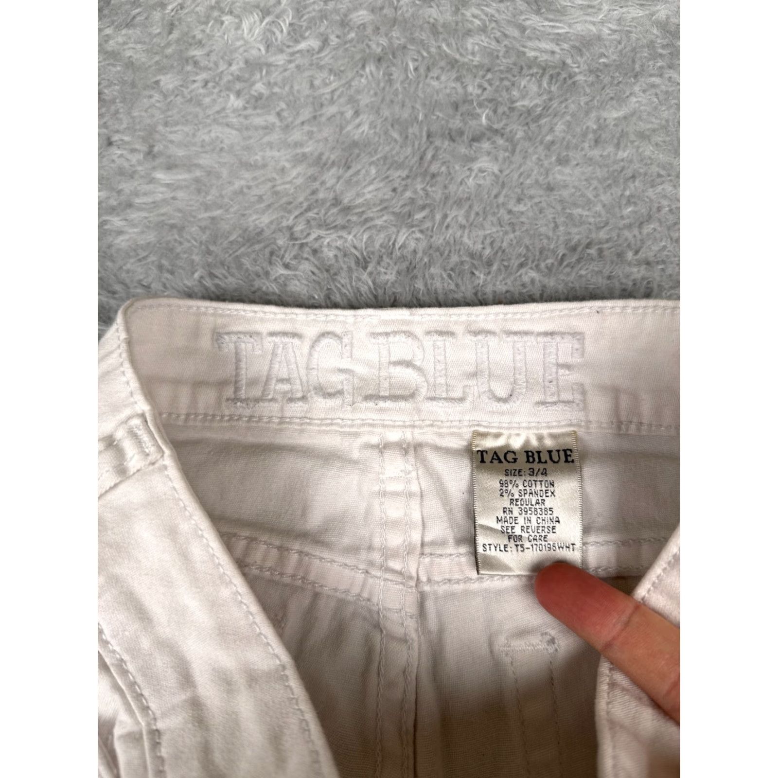 AG Jeans Tag Jeans Womens Jeans Tapered 26 White Distressed 24 Inseam 3 Wool? (Wait) Size 26" / US 2 / IT 38 - 6 Thumbnail