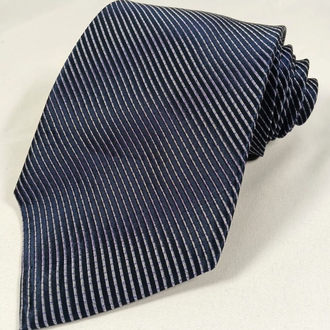 Bcbgmaxazria VINTAGE BCBGMaxazria Men Tie Silk Blue Purple Striped 3" x 60" Hand Sewn Mens Accessories Size ONE SIZE - 2 Thumbnail