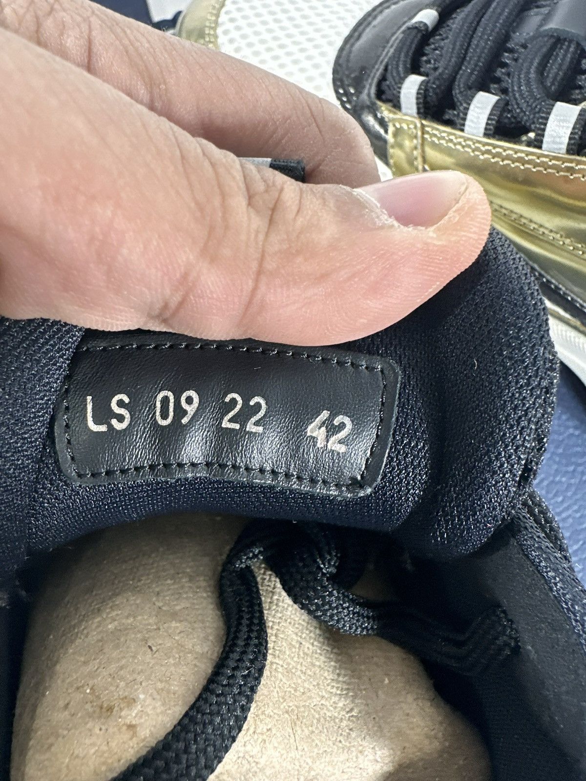 Dior Dior B22 Size 9US/42EU Size US 9 / EU 42 - 8 Thumbnail