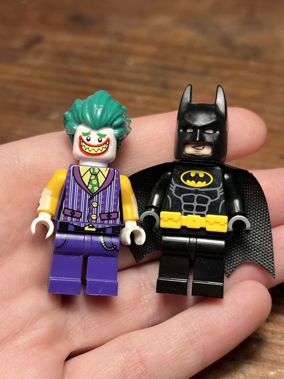 Anime × DC Comics × Marvel Comics Batman Joker minifigure keychain keyring Size ONE SIZE - 7 Thumbnail
