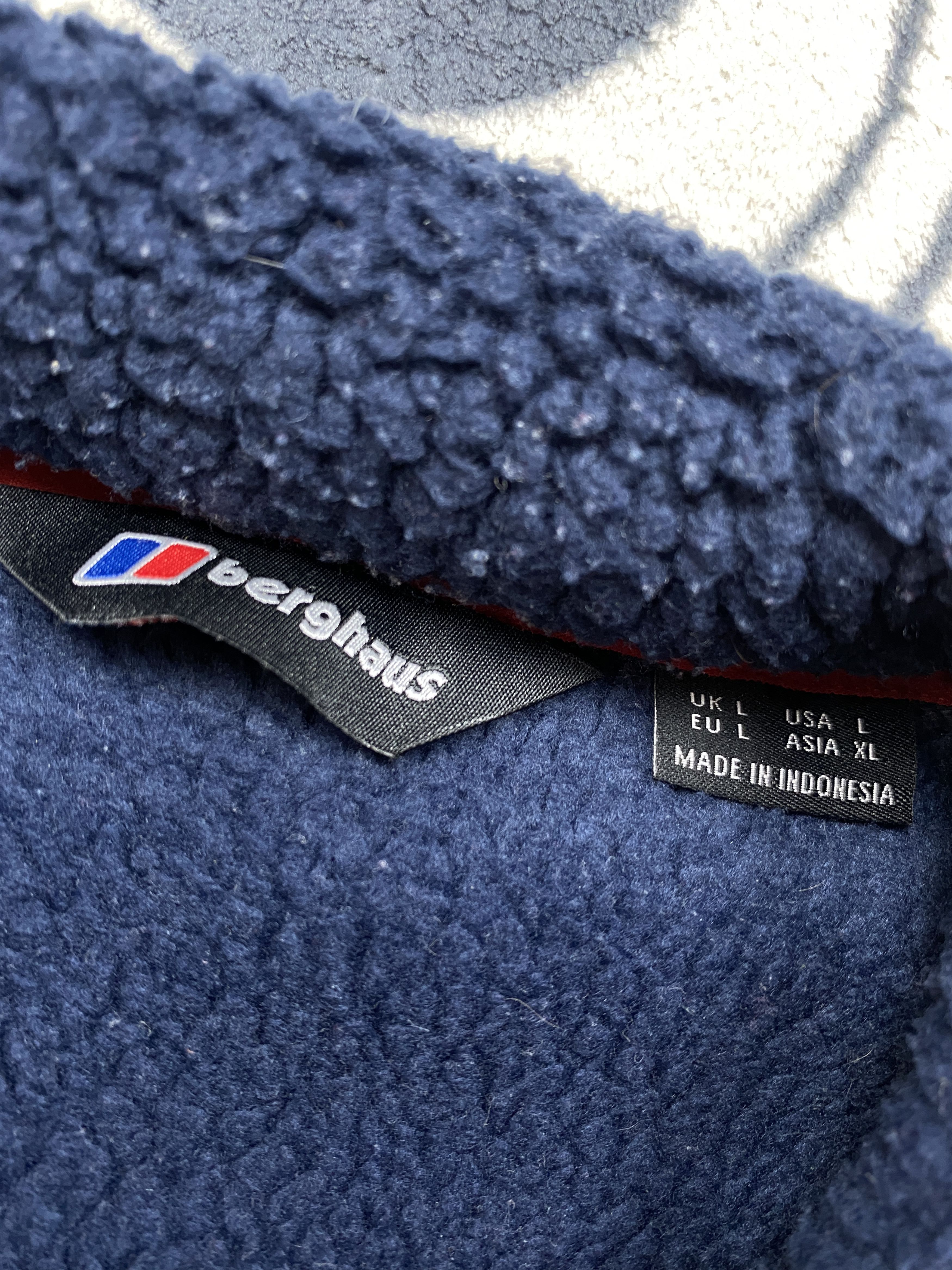 Berghaus Berghaus Vintage Teddy Sherpa Fleece Jacket Size US L / EU 52-54 / 3 - 4 Thumbnail