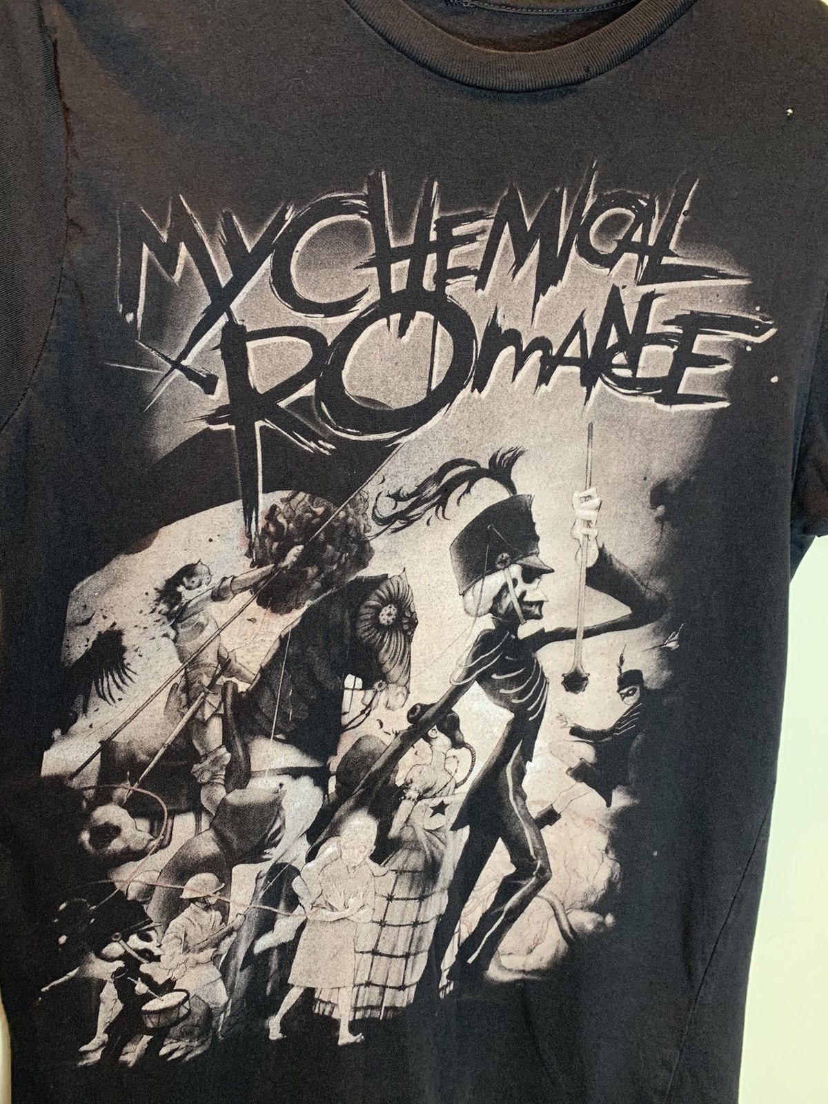 Band Tees *RARE* Vintage My Chemical Romance Black Parade Tour T-Shirt Size US S / EU 44-46 / 1 - 2 Thumbnail