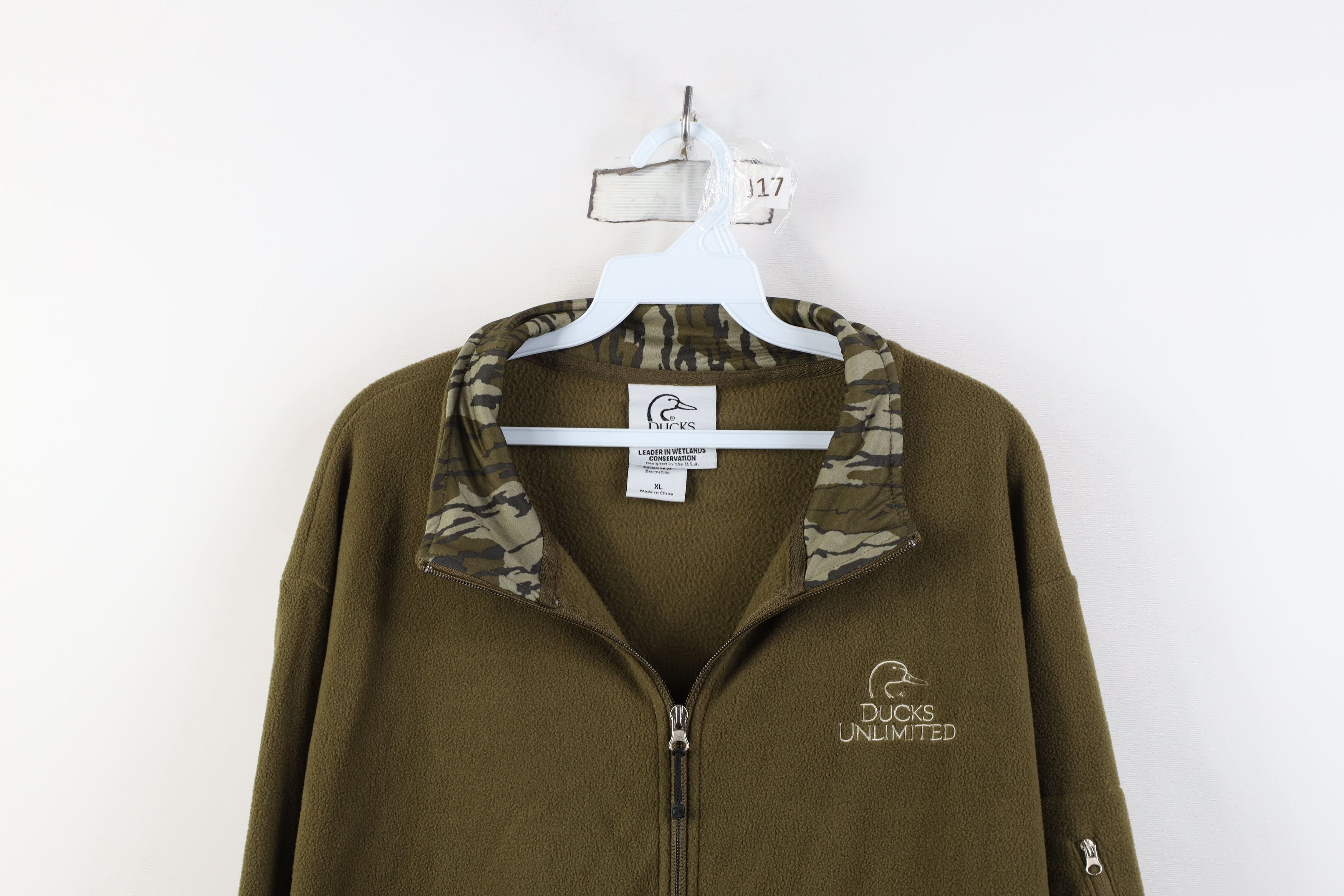 Vintage Vintage Ducks Unlimited Camouflage Full Zip Fleece Jacket Size US XL / EU 56 / 4 - 2 Thumbnail