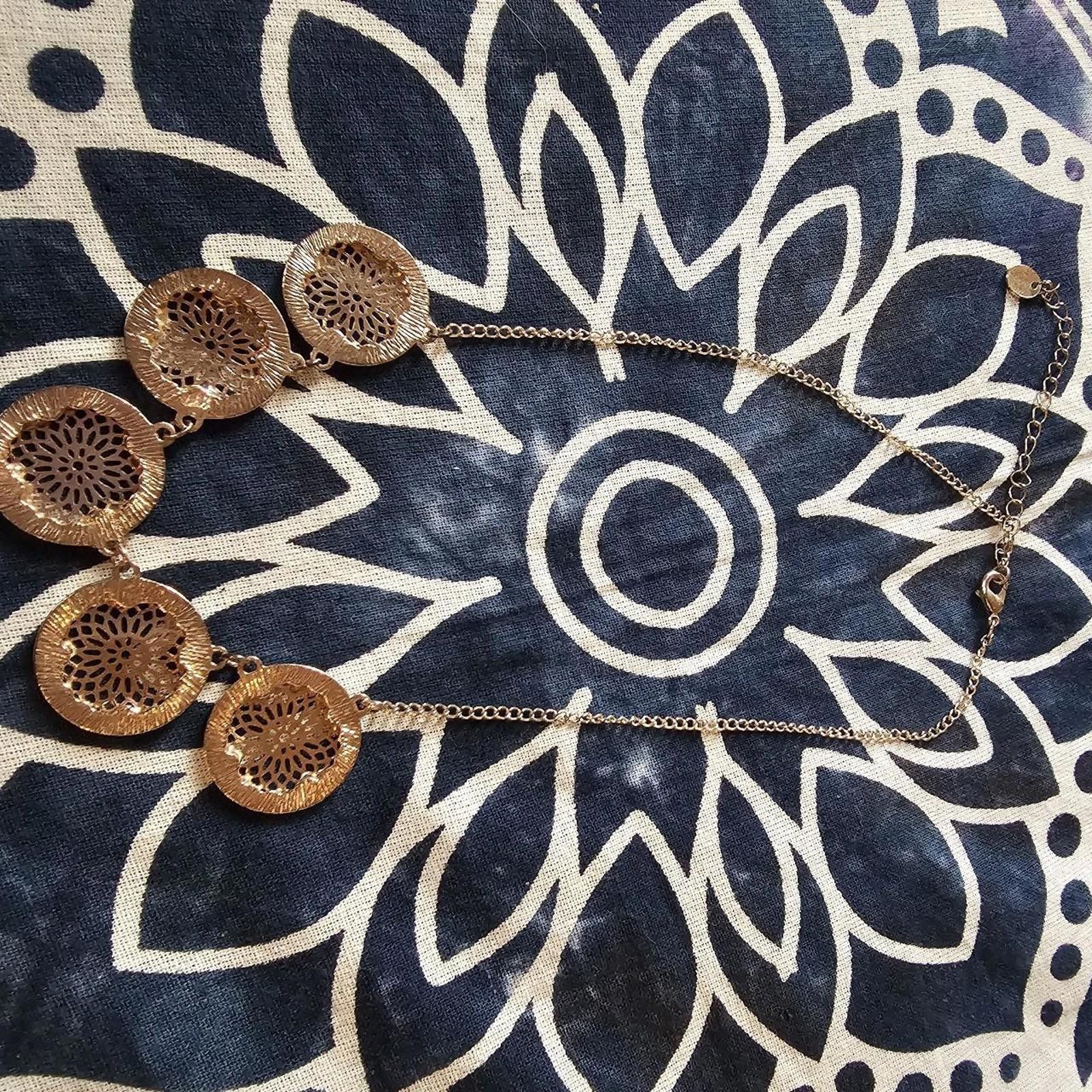 Designer Claire's Faux Gold Necklace Size ONE SIZE - 3 Thumbnail