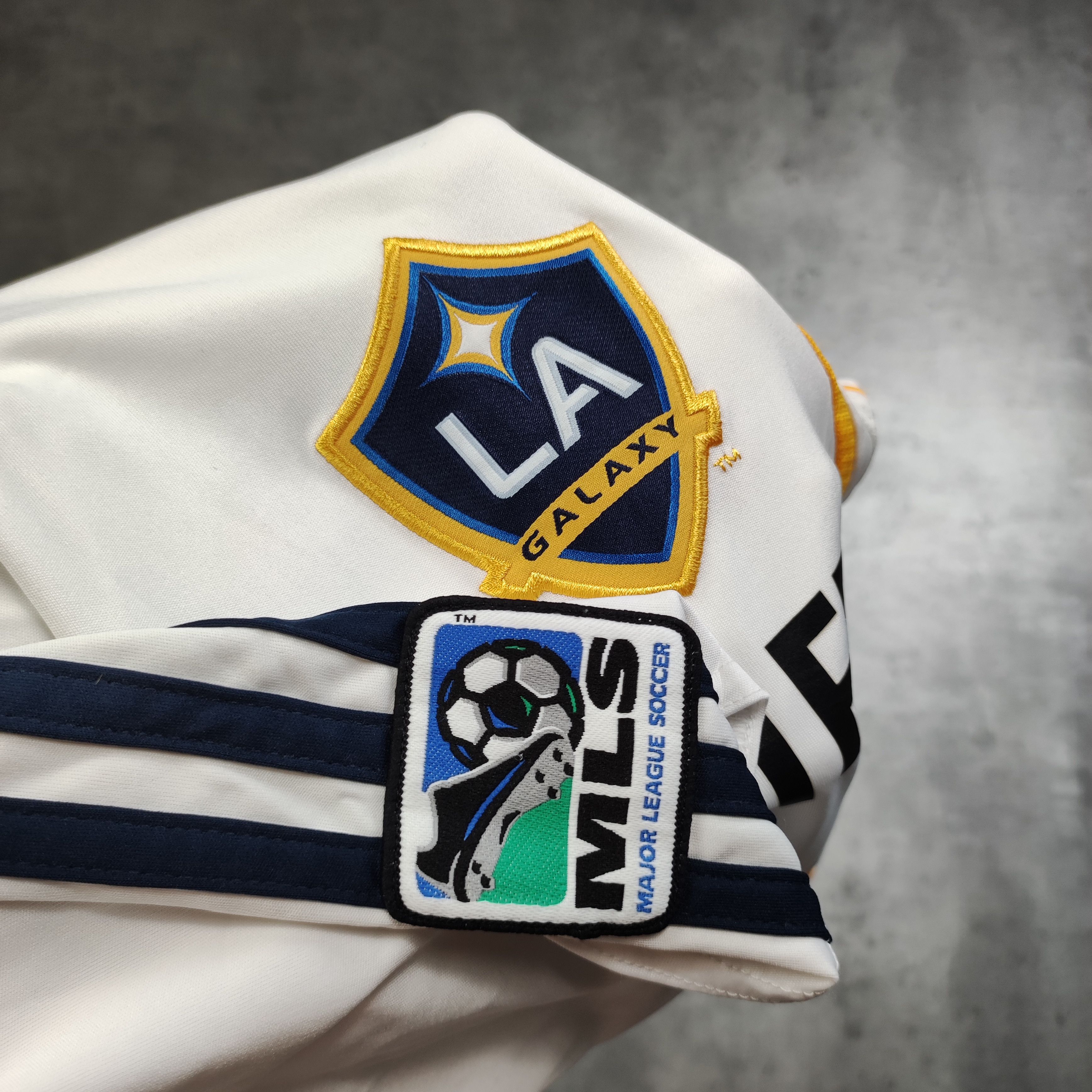 Vintage RARE Vintage Adiads x LA Galaxy #23 Beckham Home Jersey Size US XL / EU 56 / 4 - 6 Thumbnail