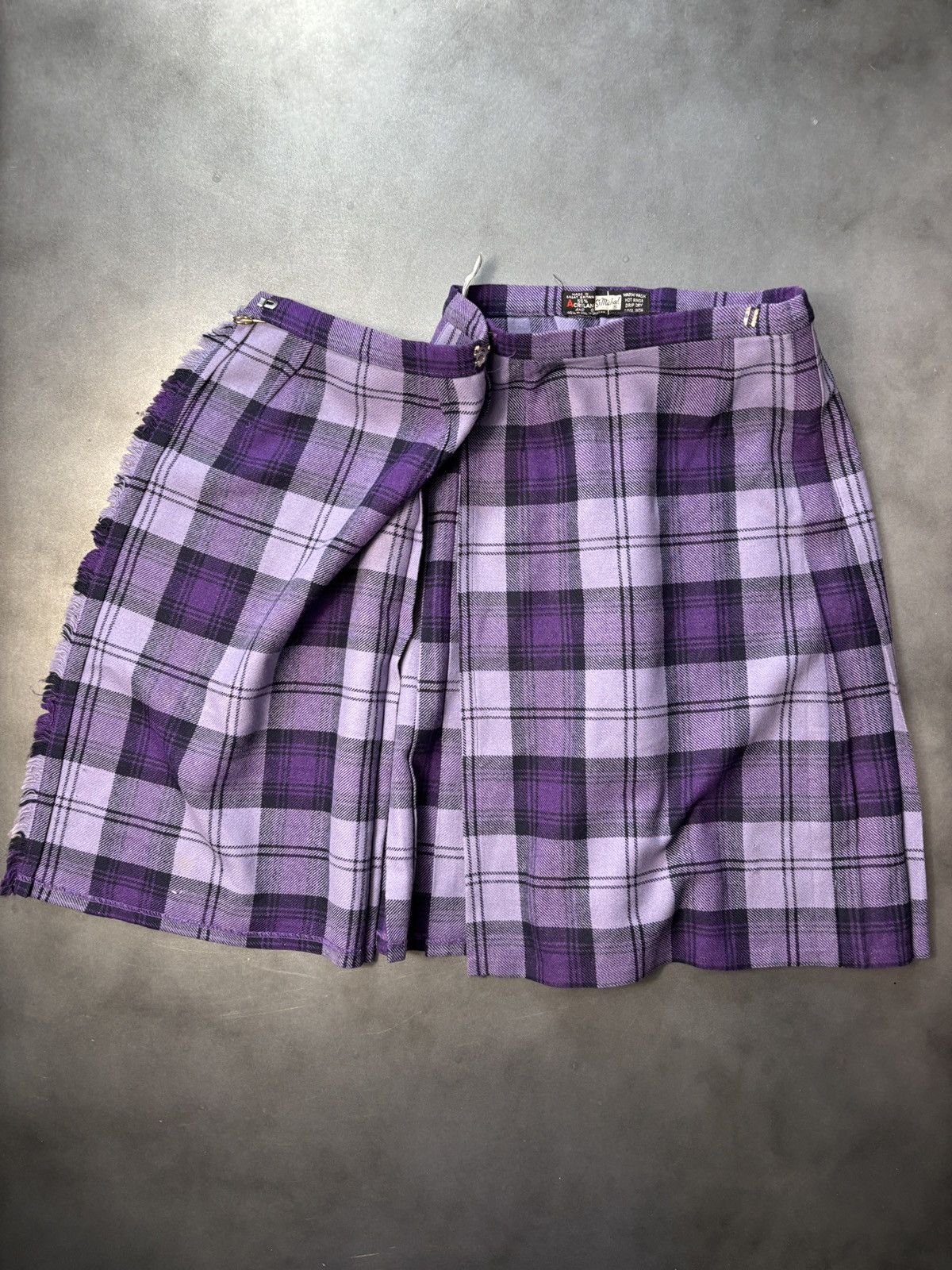 Marks & Spencer × Vintage 1960s Plaid Skirt Vintage St. Michaels England Tartan School Size 23" - 15 Thumbnail