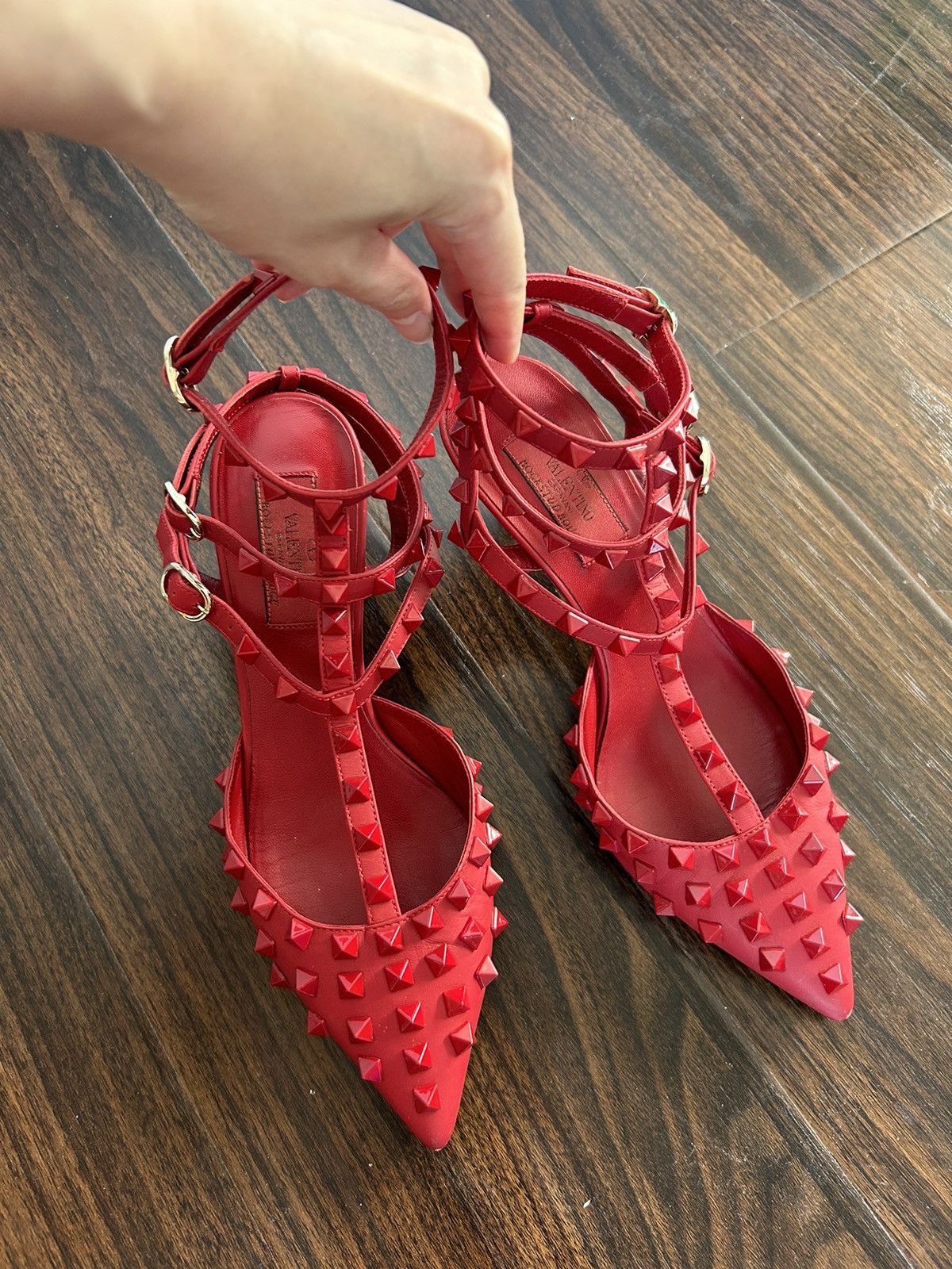Valentino Valentino Women's Classic Red Rockstud Heels size 37 Size US 7.5 / IT 37.5 - 3 Thumbnail