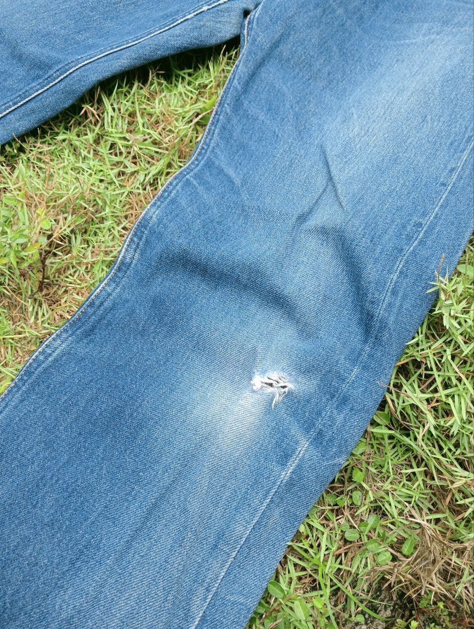 Vivienne Westwood VIVIENNE WESTWOOD ANGLOMANIA SELVEDGE JEANS Size US 30 / EU 46 - 9 Thumbnail