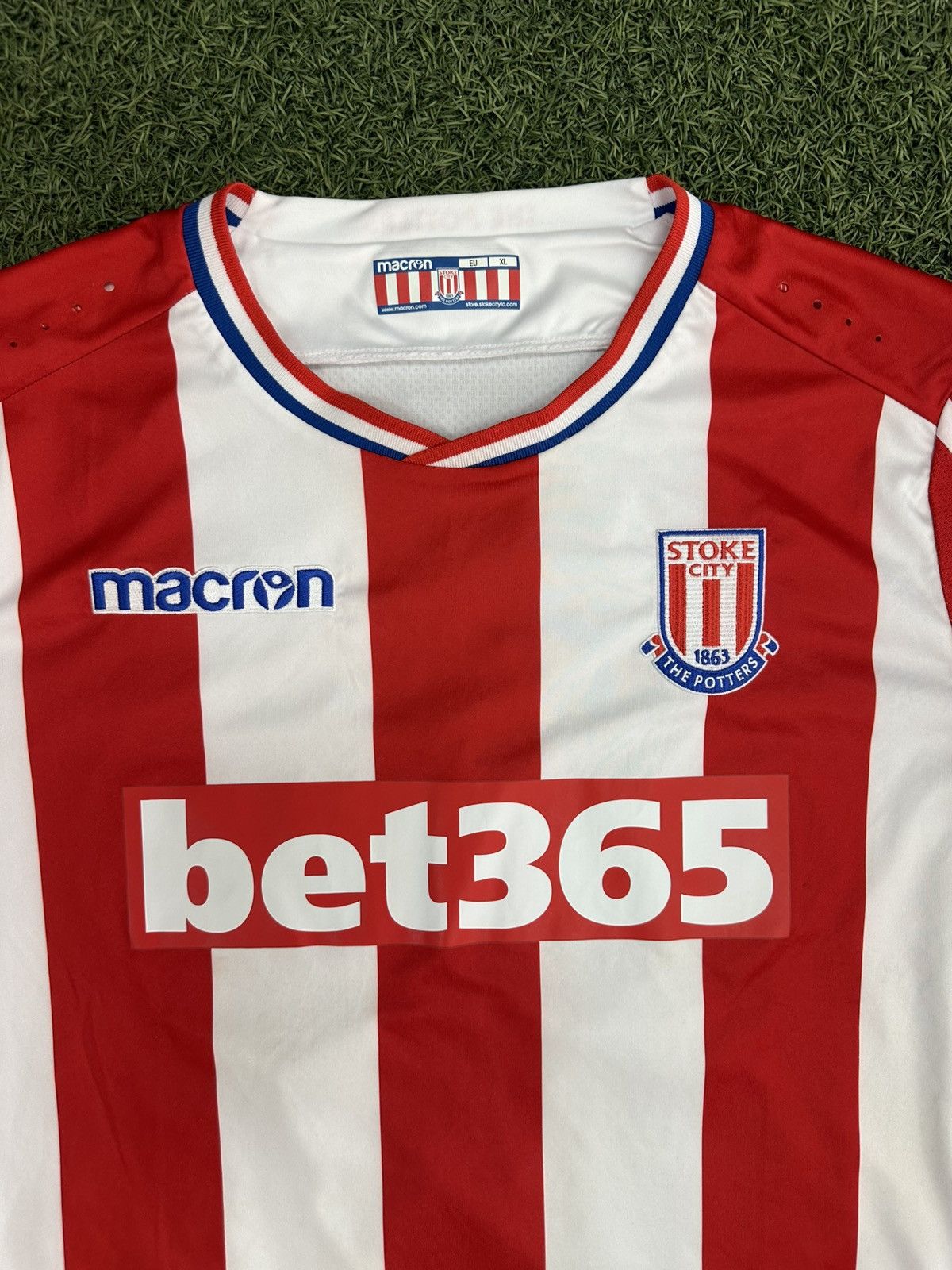 Macron Stoke City Macron Jersey XL Size US XL / EU 56 / 4 - 2 Thumbnail