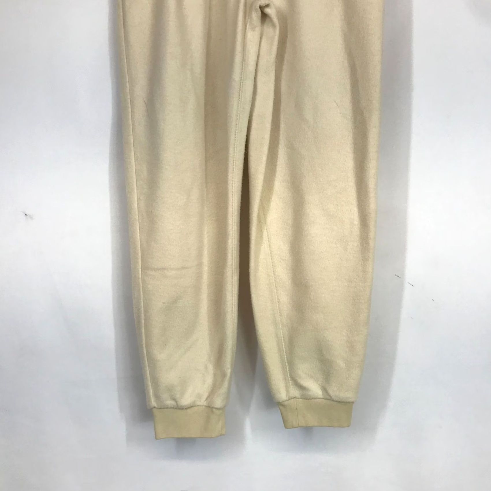 Vintage FEAT WOMEN'S MEDIUM JOGGER PANTS CREAM POLYESTER BLEND DRAWSTRING WAIST Size 32" / US 10 / IT 46 - 3 Thumbnail