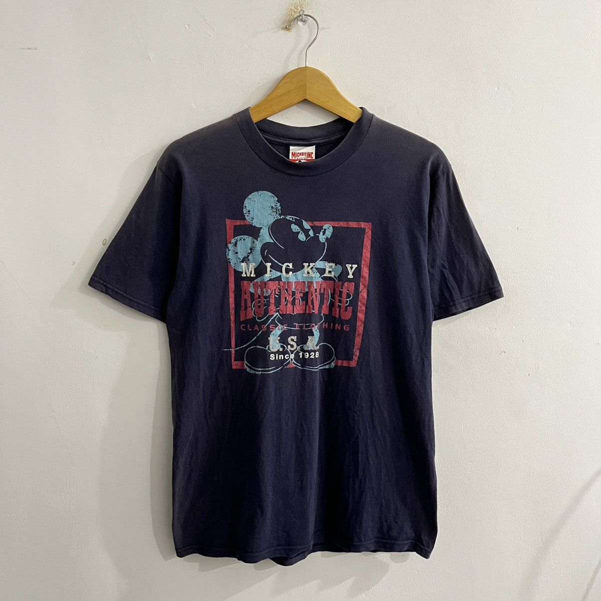 Vintage Vintage Mickey Inc Sunfaded Tee Size US L / EU 52-54 / 3 - 1 Thumbnail
