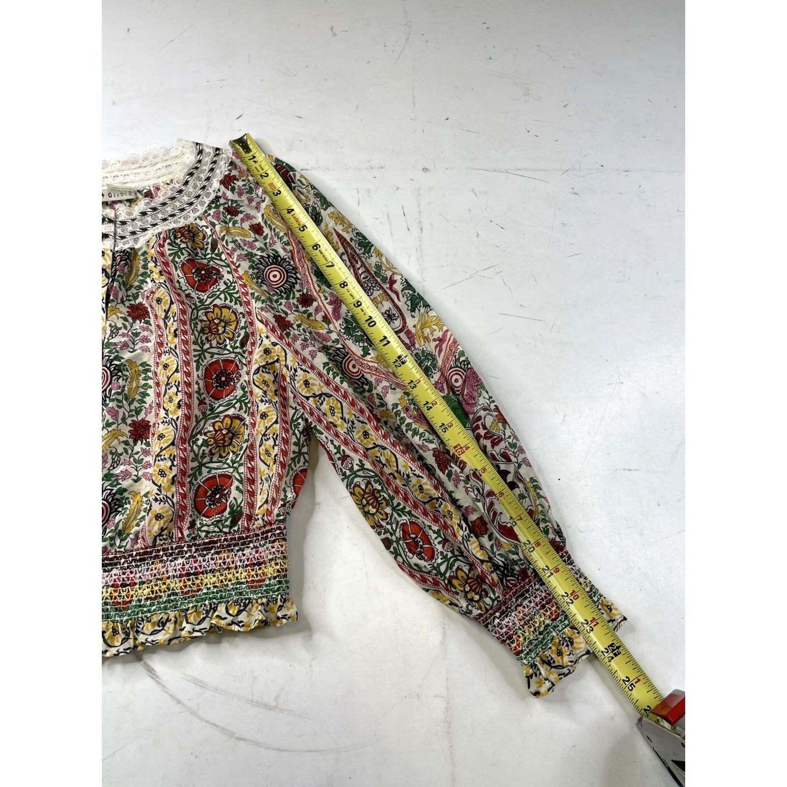 Alice + Olivia Alice + Olivia Cherelle Blouse Floral Cotton Silk Size Medium Size M / US 6-8 / IT 42-44 - 4 Thumbnail