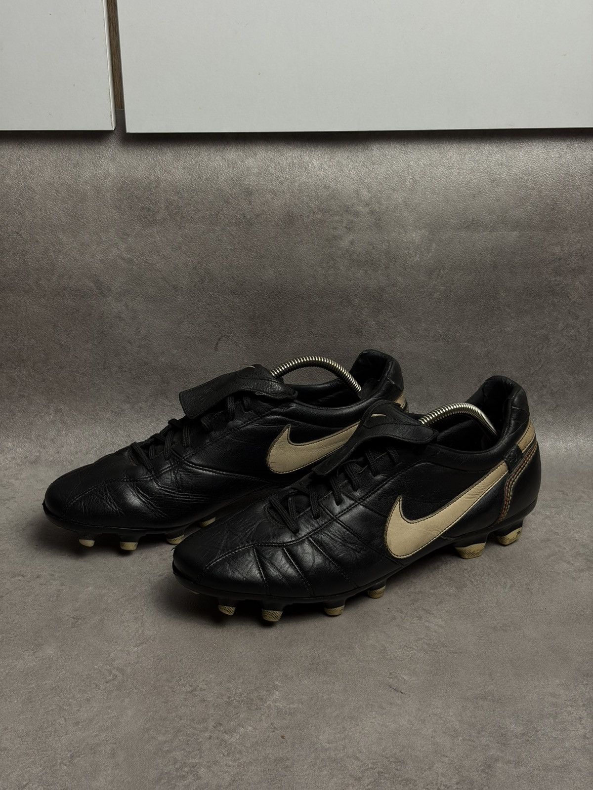 Nike Archive Nike Tiempo R10 football boots Ronaldinho 2007 US11 Size US 11 / EU 44 - 1 Thumbnail