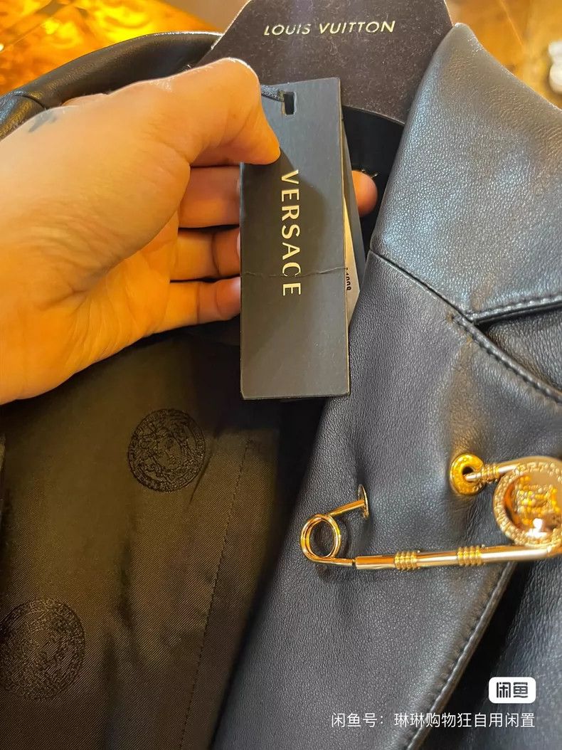 Versace Versace Sheepskin blazer Size M / US 6-8 / IT 42-44 - 5 Thumbnail