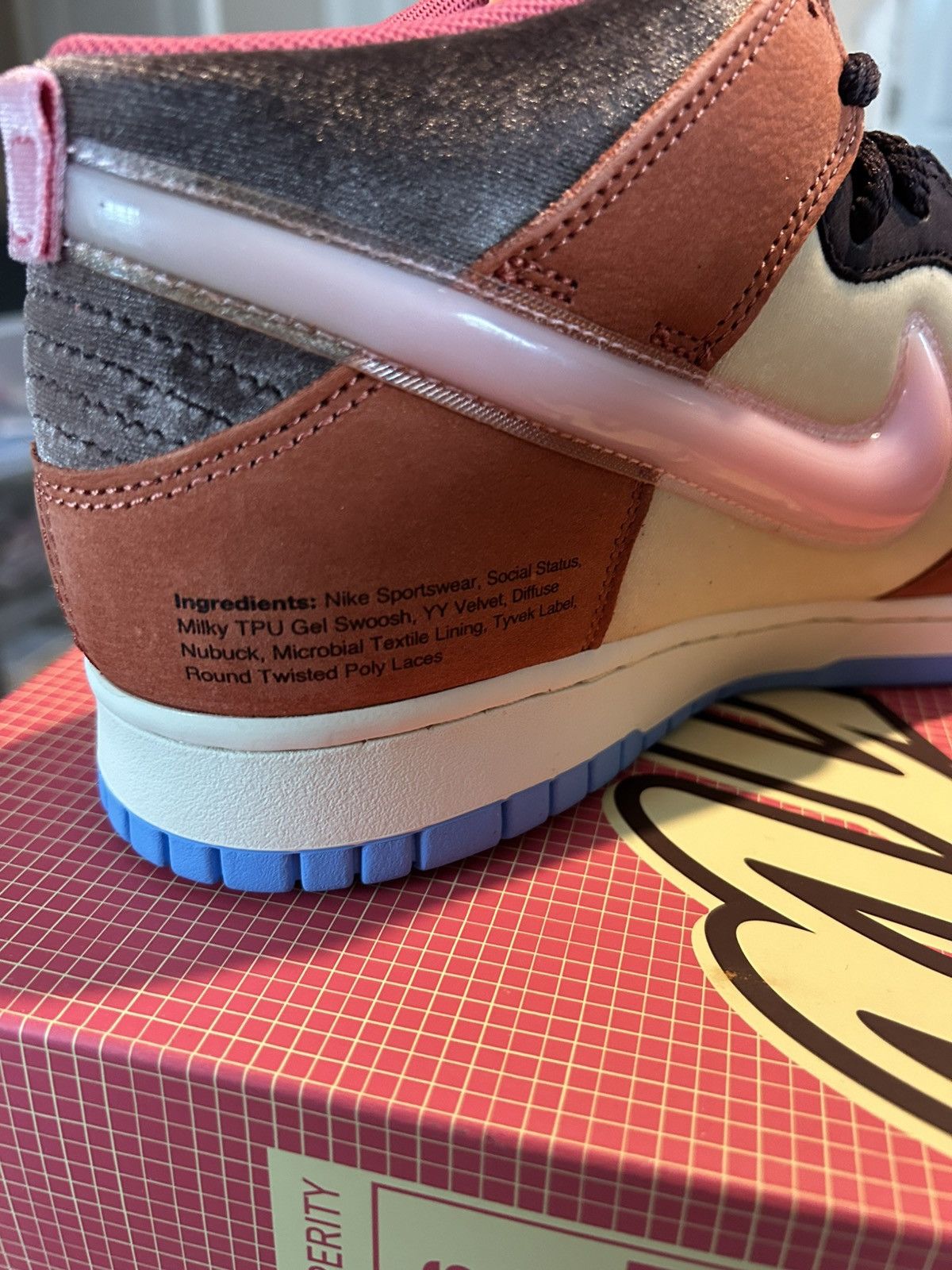 Jordan Brand × Nike × Social Status Nike dunk x Social Status Chocolate Milk Size US 10.5 / EU 43-44 - 6 Thumbnail