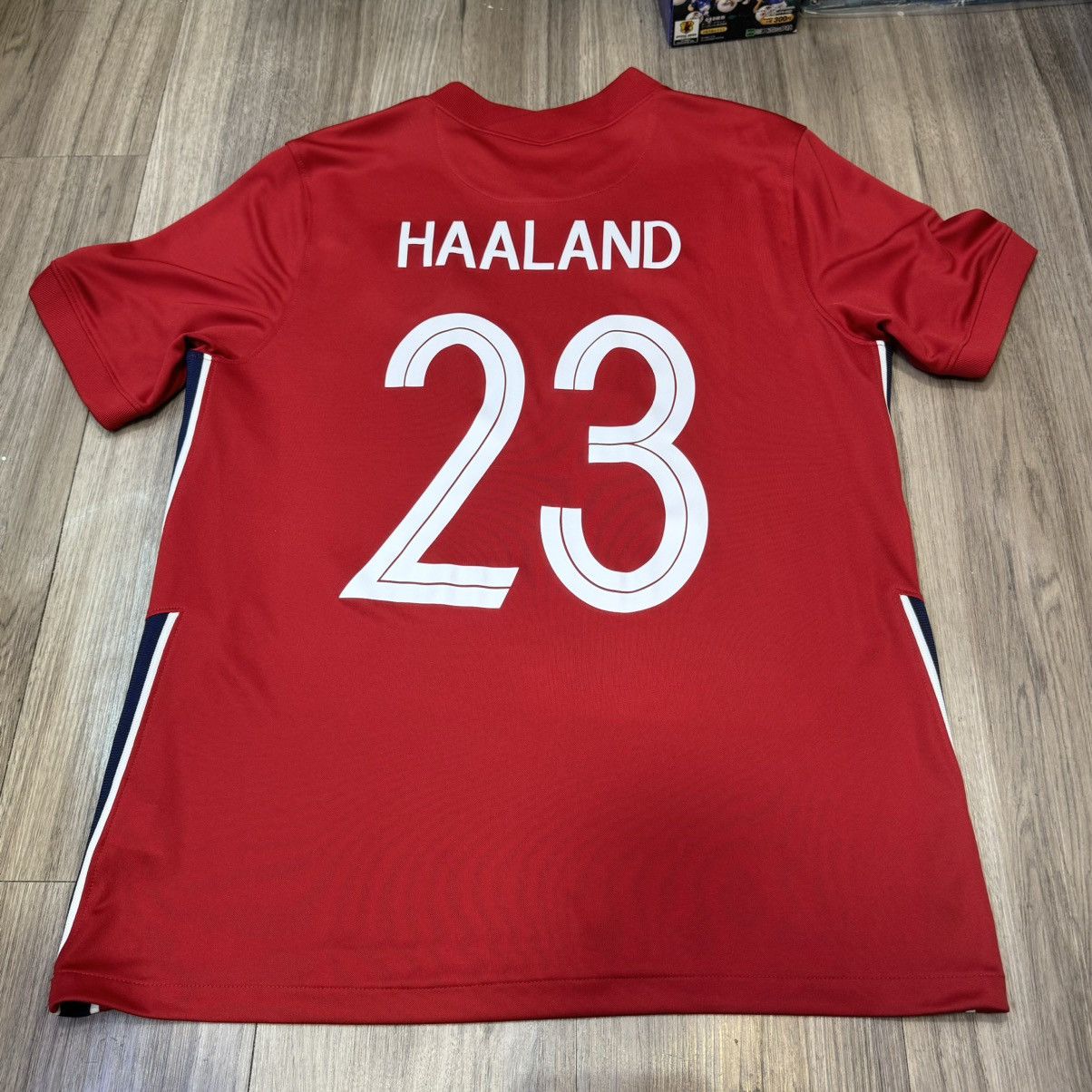 Nike Norway 20/21 home shirt #23 Haaland Size US L / EU 52-54 / 3 - 2 Thumbnail