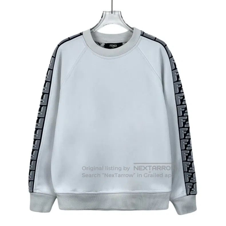 Fendi Fendi White side logo letter inlay round neck long sleeve Size US XS / EU 42 / 0 - 1 Thumbnail