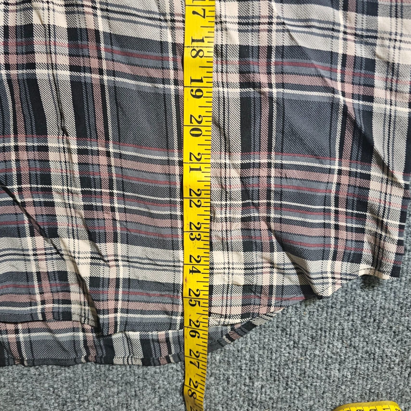 Joie JOIE Top Shirt Women Small Gray Beige Silk Plaid 3/4 Sleeve Casual Career V-Neck Blouse Shirt Womens Size S / US 4 / IT 40 - 6 Thumbnail