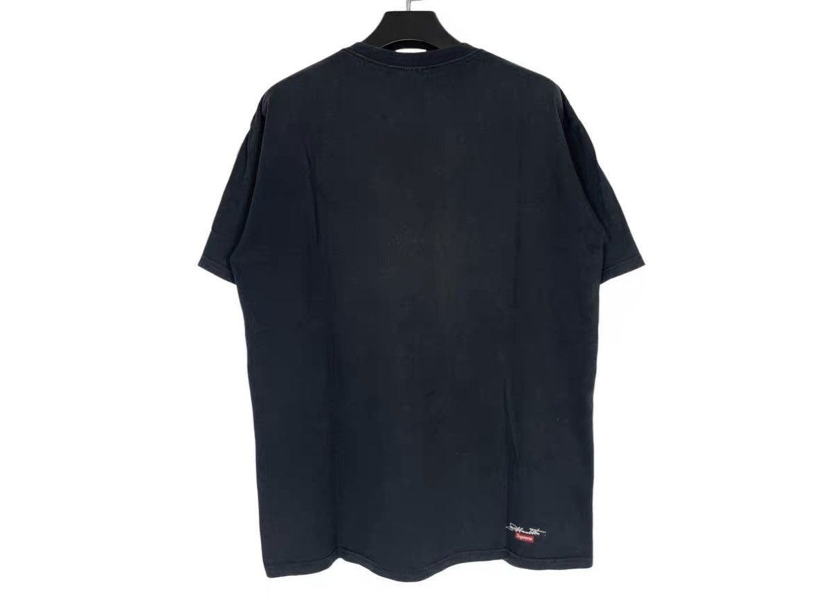 Supreme Supreme x Richard Hambleton SS05 Tee J31 Size US XL / EU 56 / 4 - 2 Thumbnail