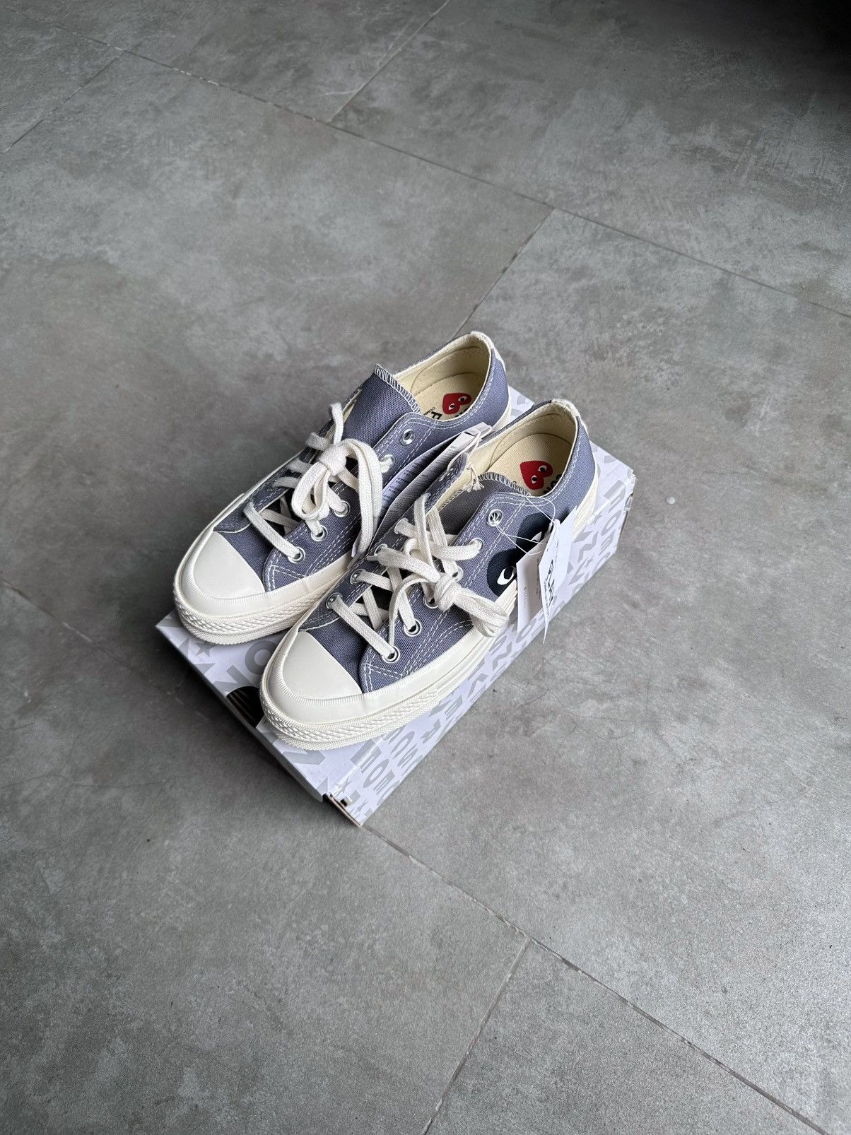 Comme des Garcons PLAY × Converse CDG PLAY x CONVERSE LOW CHUCK TAILOR 70 Size US 7 / IT 37 - 3 Thumbnail
