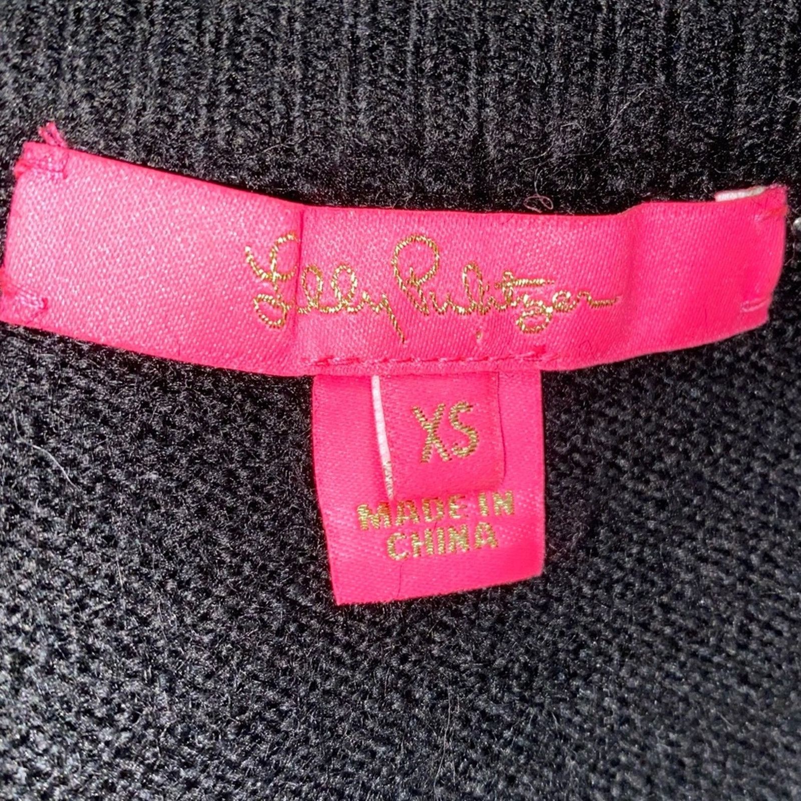 Lilly Pulitzer Lilly Pulitzer $168 Laveta Rhinestone Sweater XS EUC Size XS / US 0-2 / IT 36-38 - 7 Thumbnail