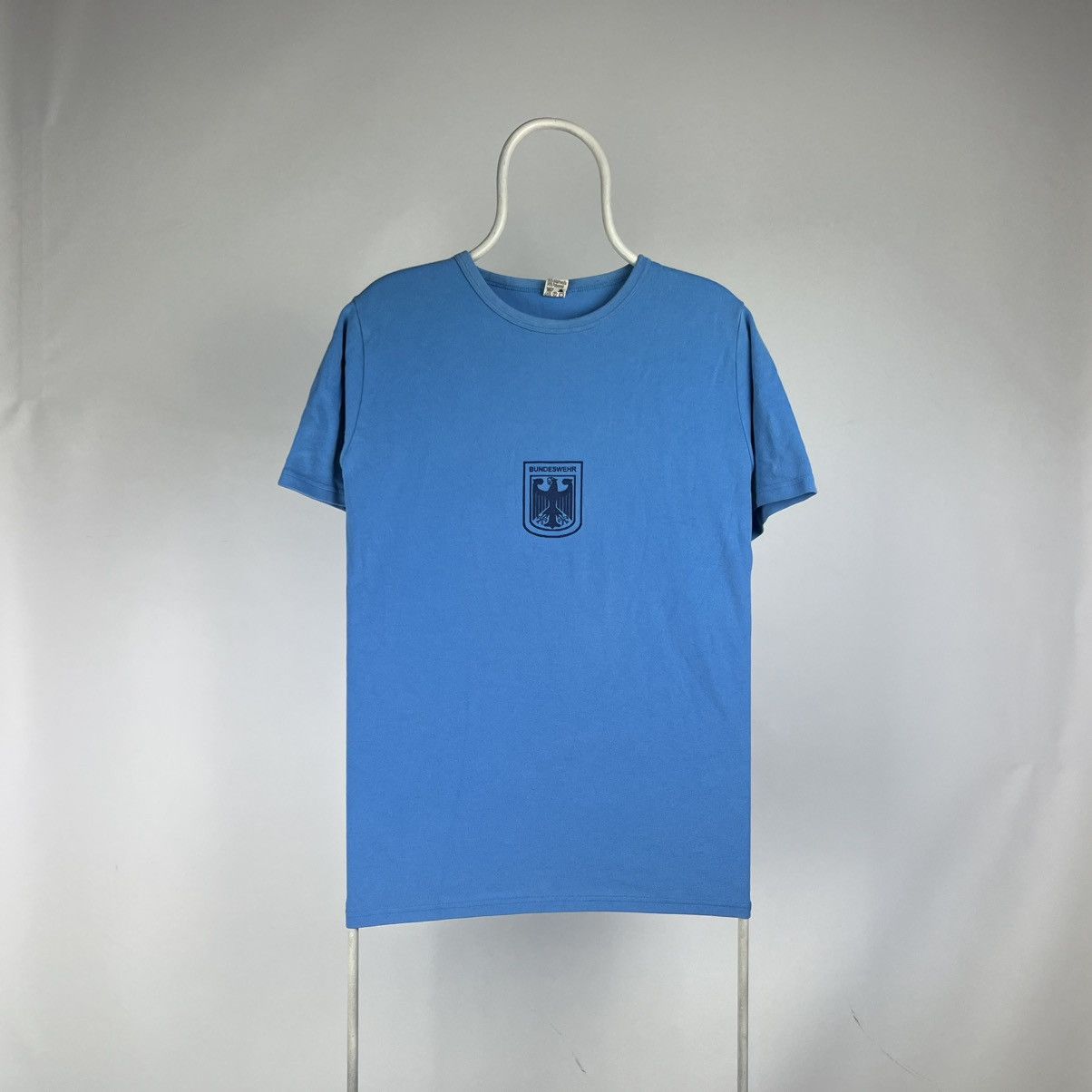Vintage Vintage Germany Bundeswehr tshirt footbal retro size Large Size US L / EU 52-54 / 3 - 1 Thumbnail