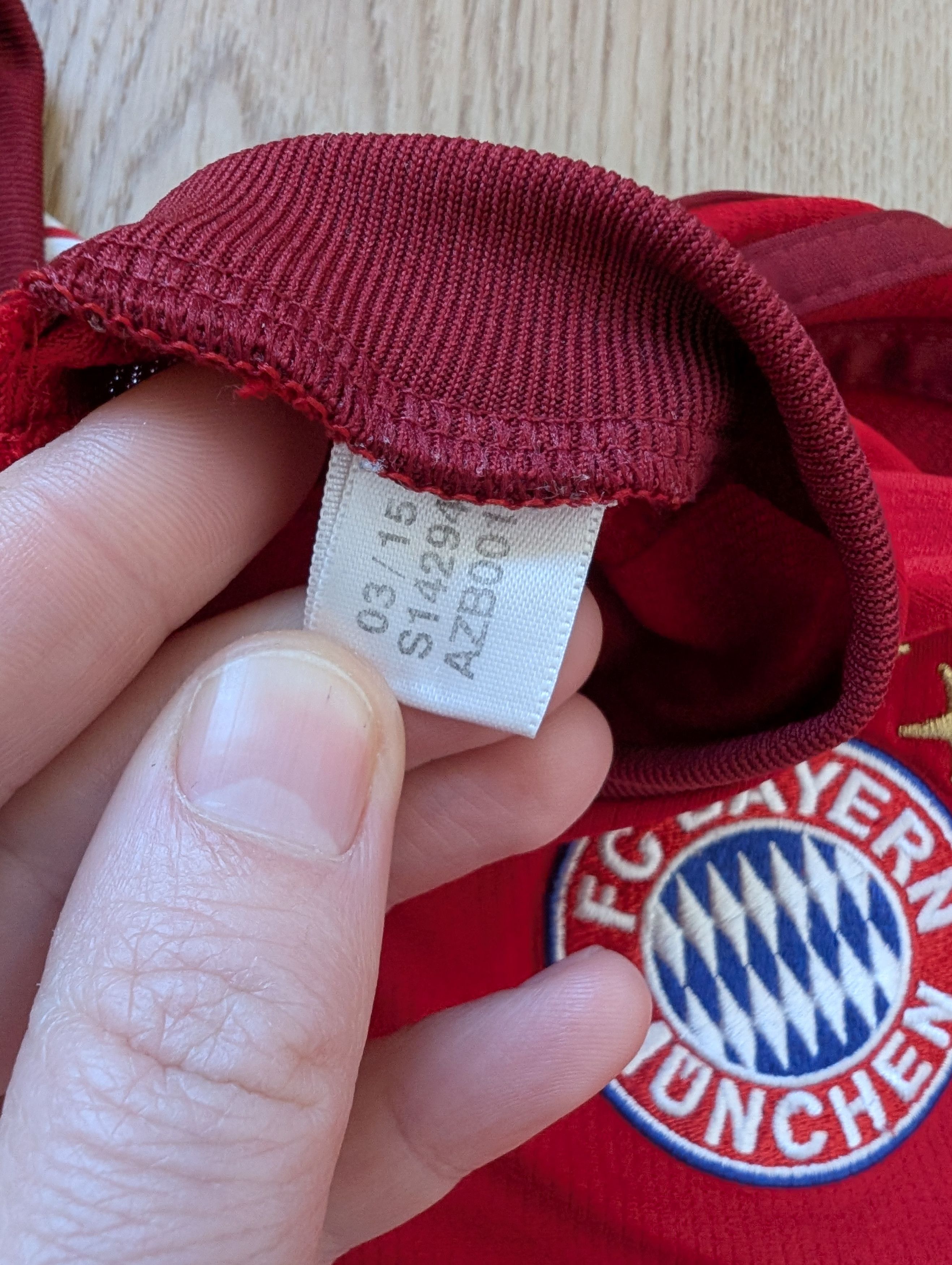 Adidas Adidas 2015/16 Bayern Munich 8 Red Home Football Jersey Size US M / EU 48-50 / 2 - 7 Thumbnail