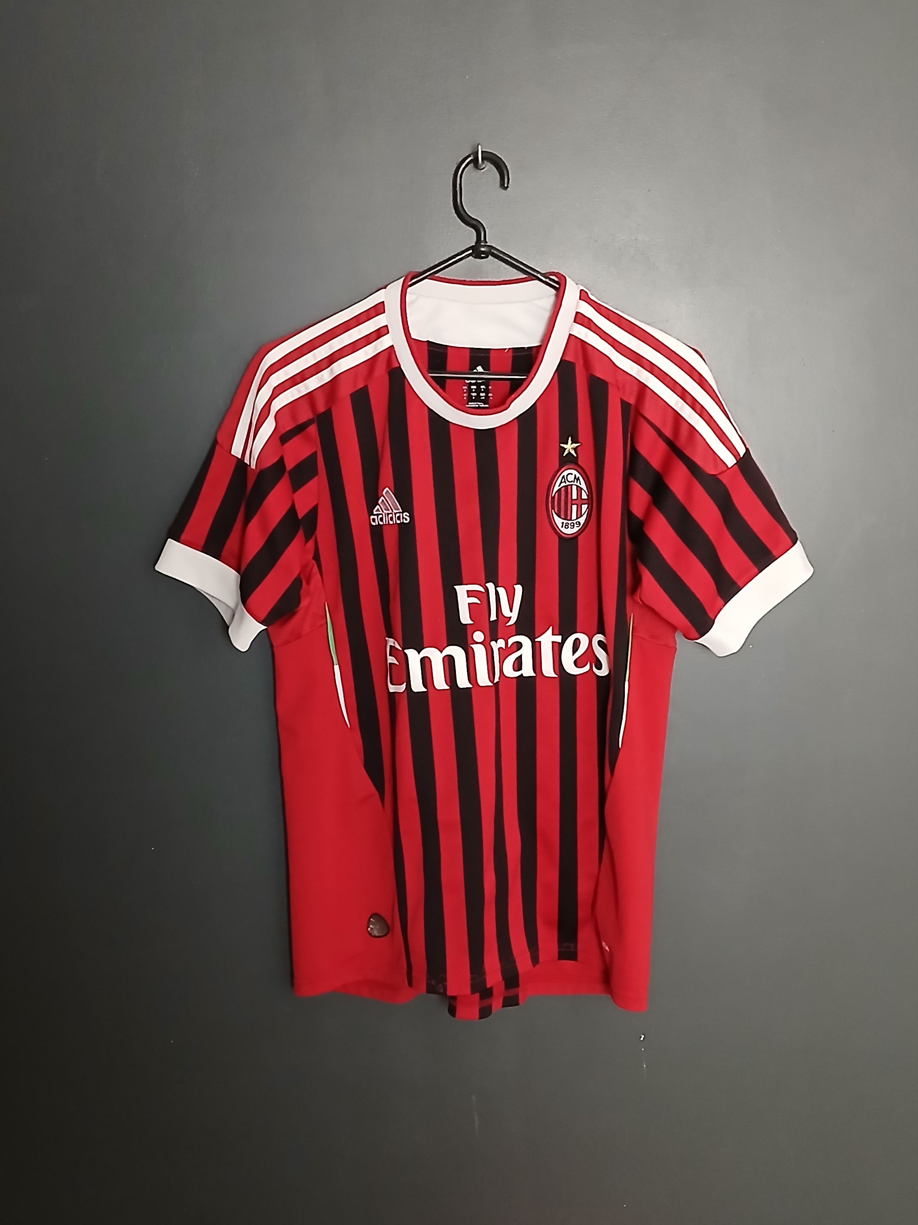 Other Milan 11/12 Home Football Jersey T-Shirt Size US S / EU 44-46 / 1 - 1 Thumbnail