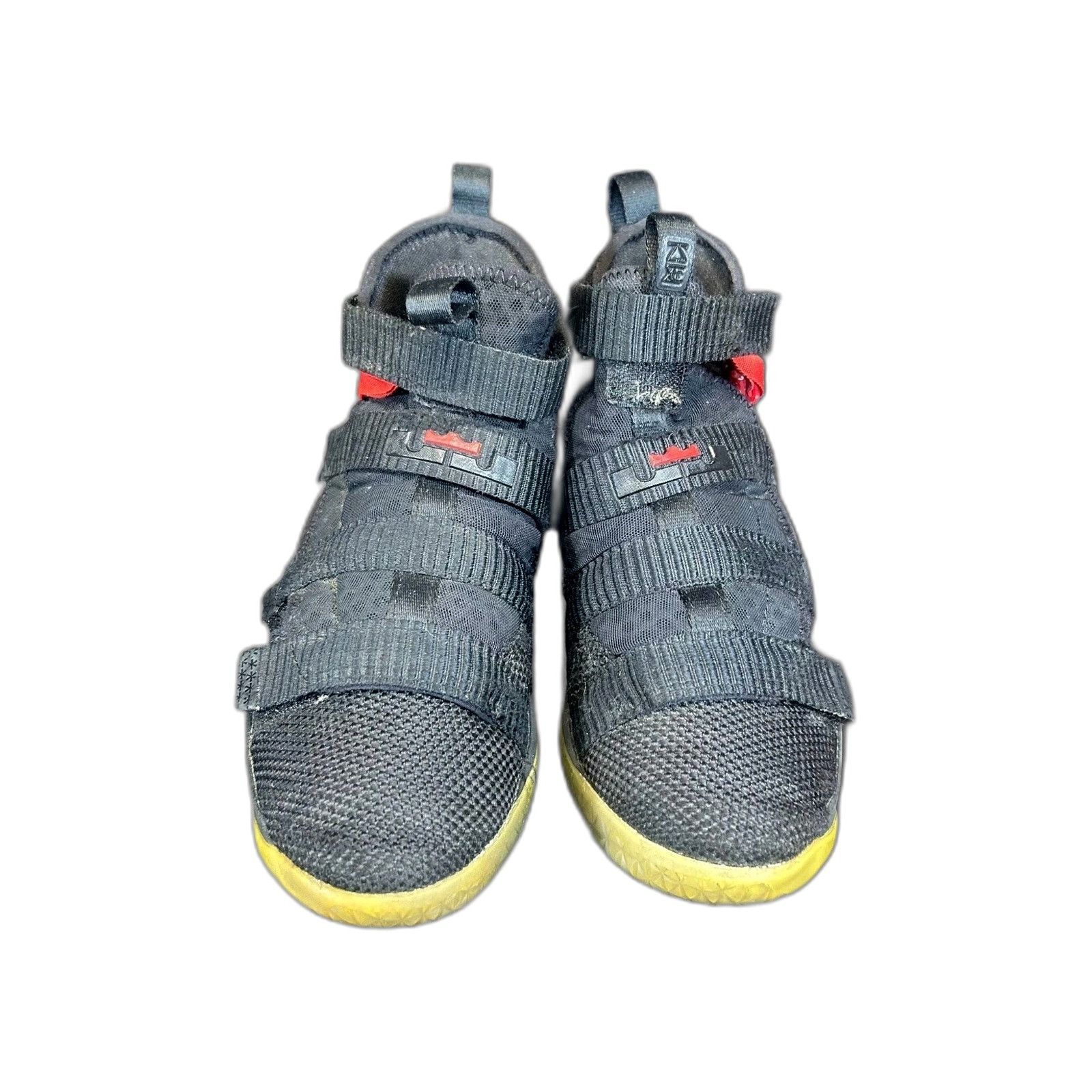 Nike Nike LeBron Soldier 11 FlyEase Black Basketball Shoes Sneake Size US XXS / EU 40 - 4 Thumbnail