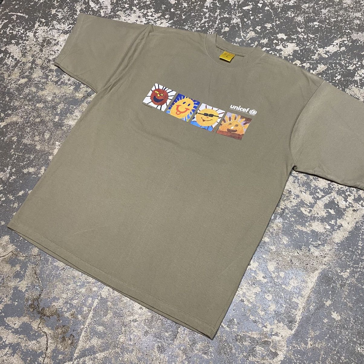 Supreme Vintage Unicef Smiley Face Art Box Logo Tshirt Size US L / EU 52-54 / 3 - 2 Thumbnail