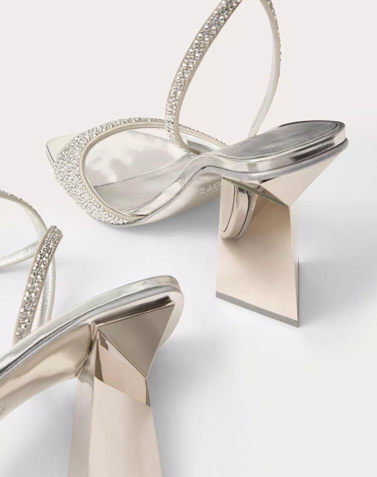Valentino o1s1wg110426 Hyper One Stud Sandals With Crystals in Silver Size US 5.5 / IT 35.5 - 4 Thumbnail