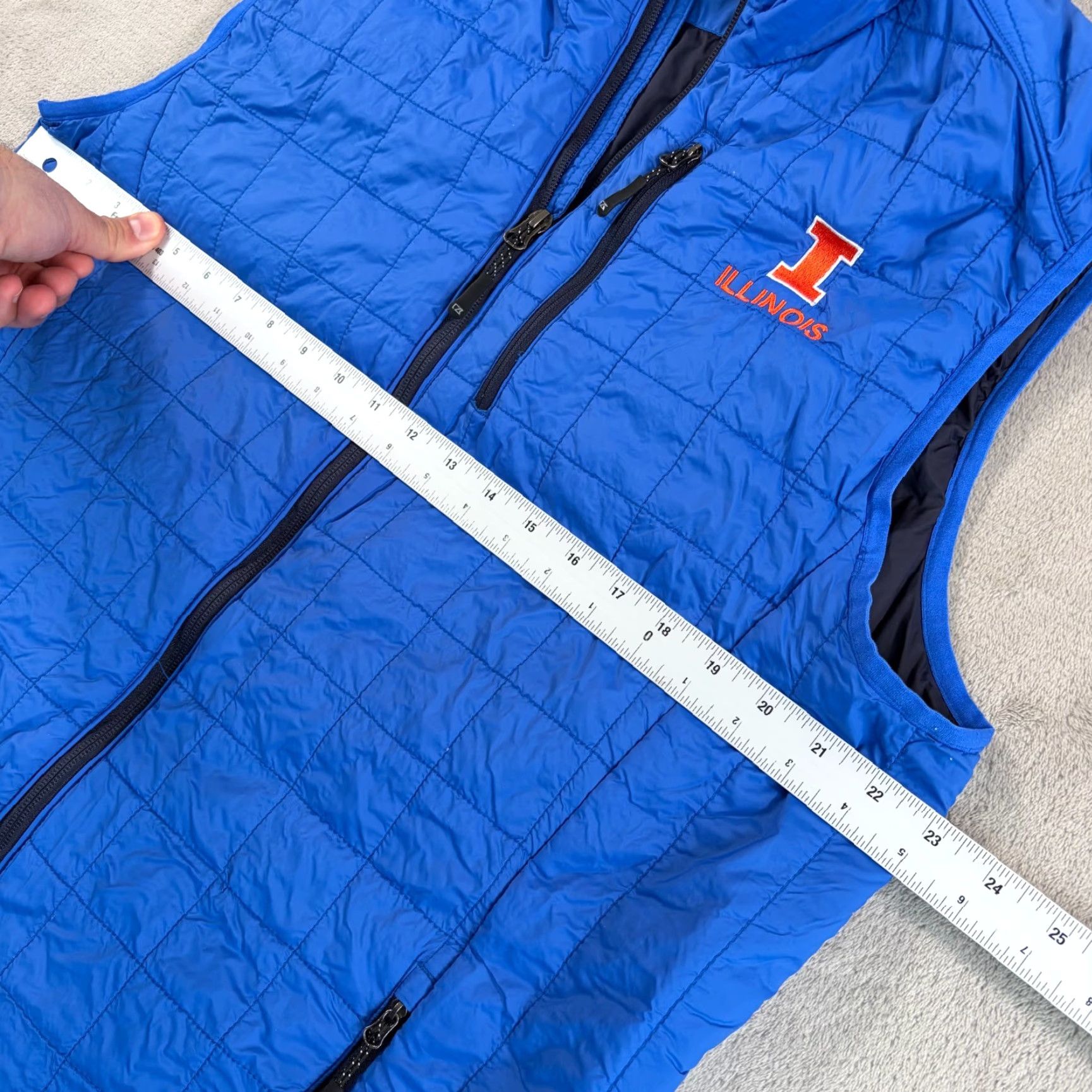 Cutter & Buck VINTAGE? No — Illinois University Cutter & Buck PrimaLoft Eco Insulated Puffer Vest Men LT Blue Solid Embroidered Logo Full Zip UPF? (Please) Size US L / EU 52-54 / 3 - 6 Thumbnail