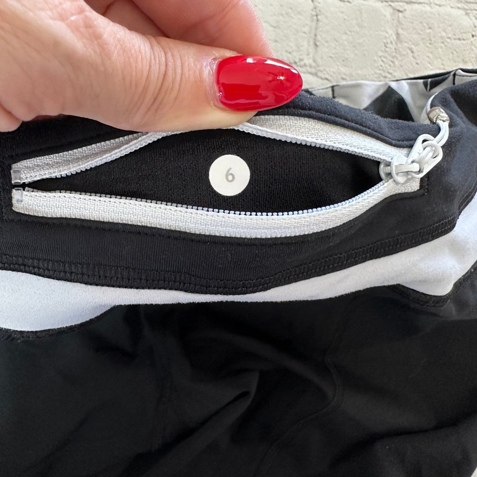 Lululemon lululemon leggings size 6 Size 28" / US 6 / IT 42 - 5 Thumbnail