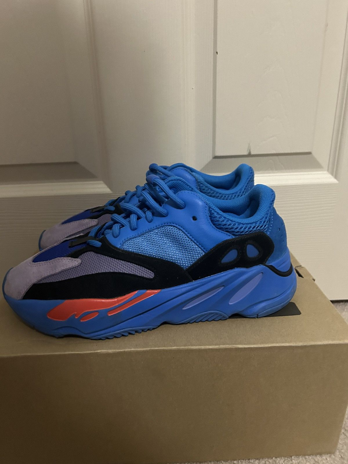 Yeezy Yeezy 700 Hi Res Blue Size US 9 / EU 42 - 6 Thumbnail