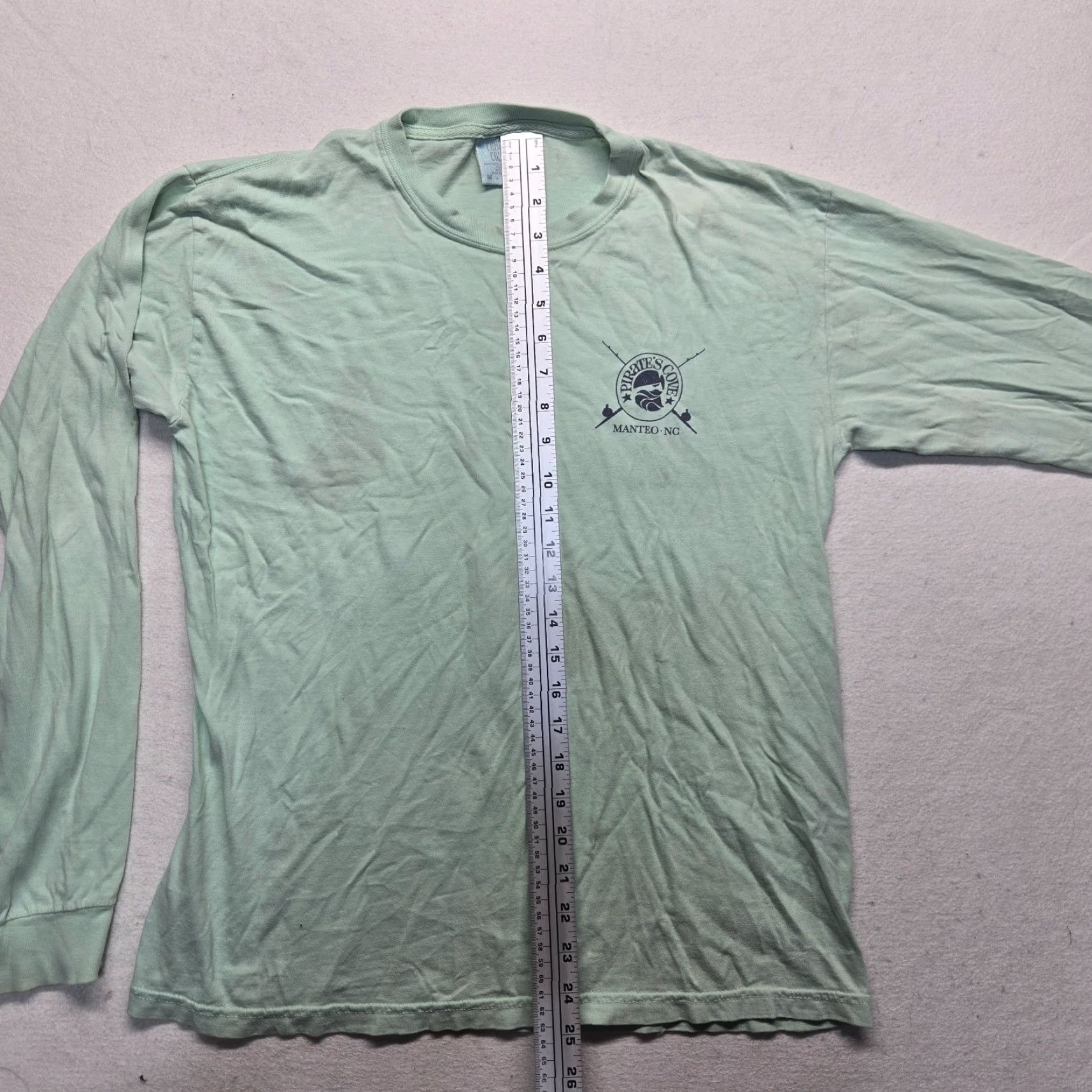 Vintage VINTAGE Pirate Cove Mantic North Carolina T-Shirt Fishing Adult Medium Green Graphic Tee 90s Mens Size US M / EU 48-50 / 2 - 6 Thumbnail