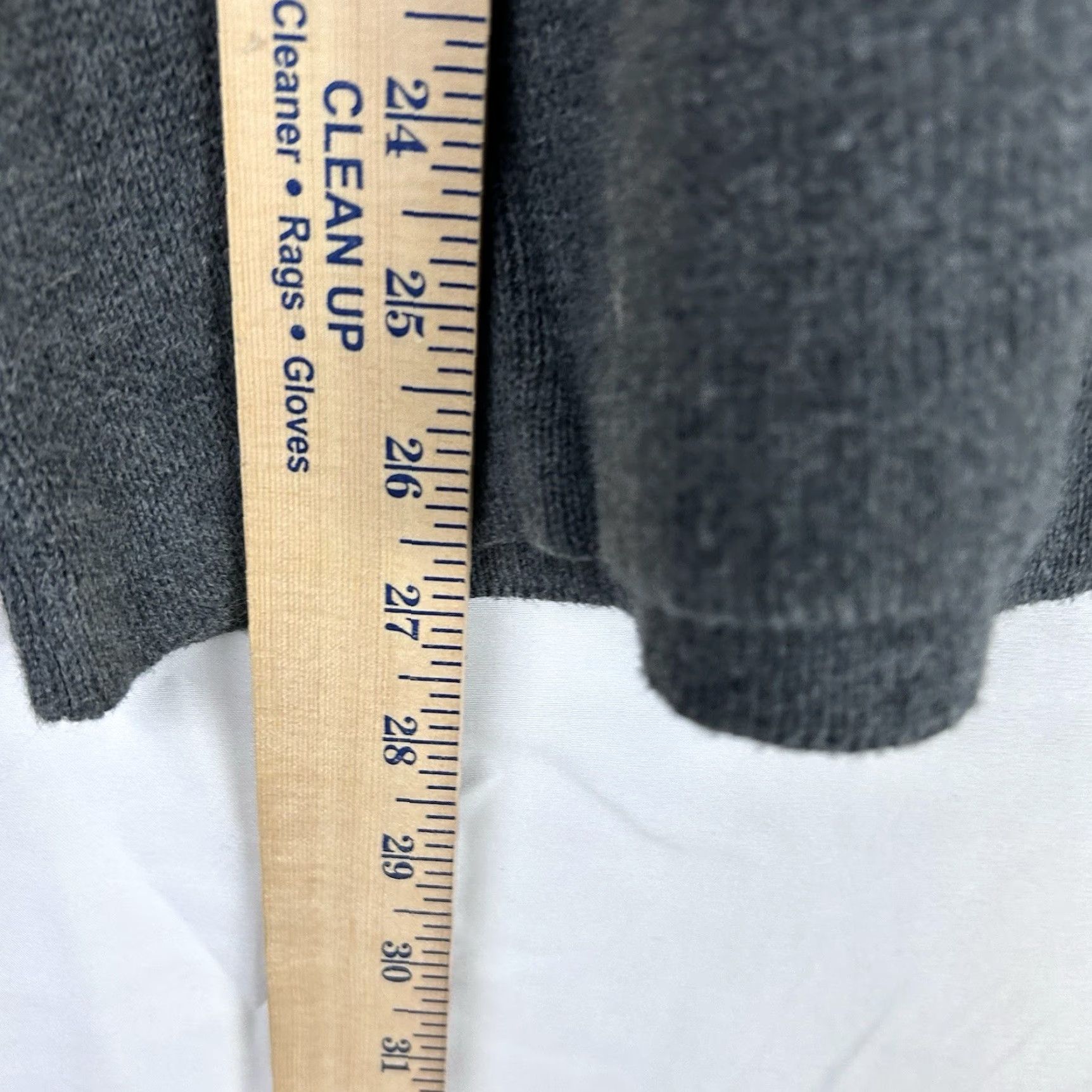 Gap Gap Sweater V-Neck Pullover Long Sleeve Gray Medium Men Regular Knit Cotton Lightweight Breathing Pattern Striped Logo Size US M / EU 48-50 / 2 - 7 Thumbnail