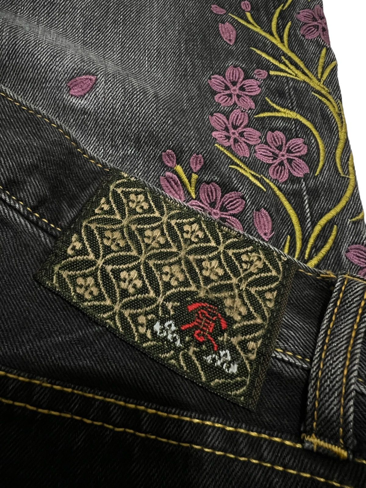 Eternal × Japanese Brand Eternal japanese sakura emboidered denim pants Size US 30 / EU 46 - 4 Thumbnail
